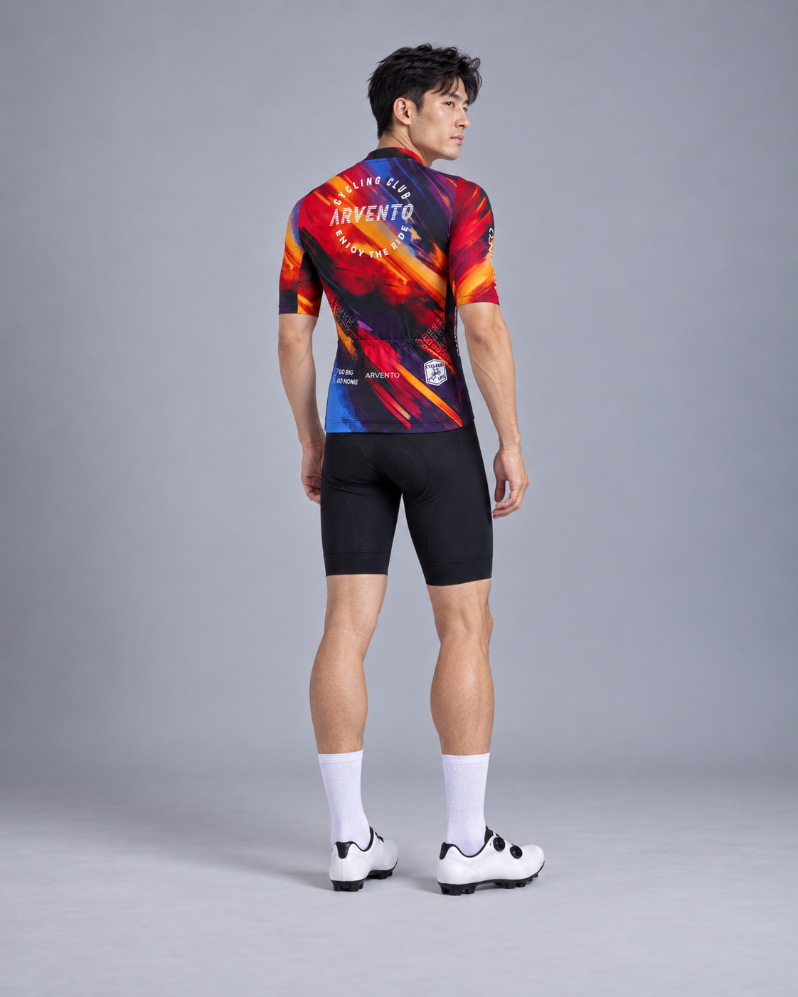 ARVENTO red performance cycling jersey back view with three rear pockets